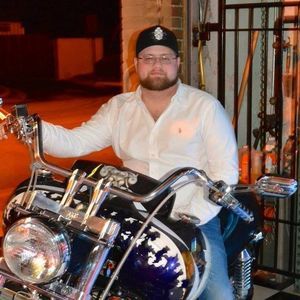 Meet your Posher, Casey